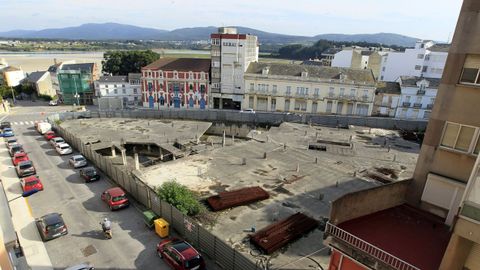 Uno de los solares que la Sareb vende en Foz, que el alcalde sugirió a la Xunta aprovechar para hacer vivienda pública