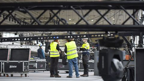 Trabajos de acondicionamiento del recinto ferial para la gala de los Premios Feroz