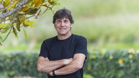 Faustino Su�rez Moledo es concejal de Dumbr�a y vecino de Olveira