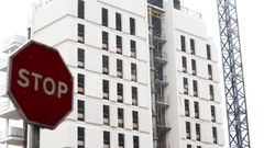 En la imagen, uno de los pocos edificios de vivienda libre que se est�n construyendo en Santiago en�estos momentos