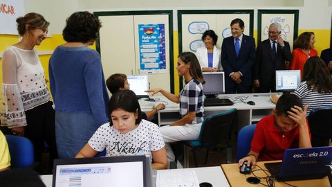 La reina Letizia comparte con los alumnos el inicio del curso escolar en Oviedo