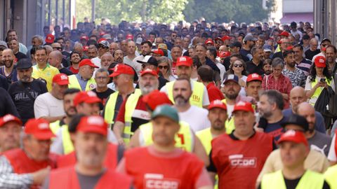 La manifestaci�n del metal por el centro de Ferrol.
