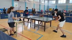 Imagen de una concentraci�n de tenis de mesa del Concello de A Ba�a.