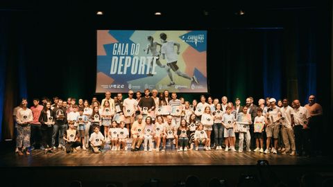 Los ganadores recogieron su premio en el auditorio de Rianxo.