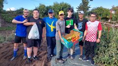 Alumnos del CPR San Lorenzo de Lugo con uno de sus proyectos. 