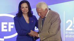 Mar�a Corina Machado y Felipe Gonz�lez.