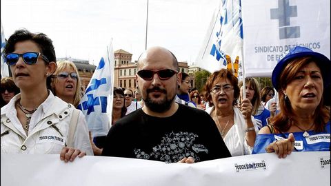 El hermano de Teresa Romero particip en la marcha.