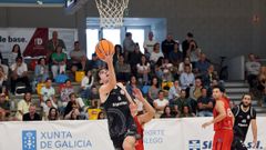 Pablo Fern�ndez, entrando a canasta en un partido de Liga de Tercera FEB la pasada campa�a.