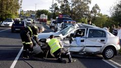 Fallece una mujer al ser arrollada en su turismo por un cami�n en Setecoros