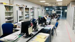 Oficina del Juzgado de Primera Instancia 4 de Ourense, donde los funcionarios se turnan para teletrabajar y acudir presencialmente a la sede