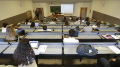 Clase presencial este curso reci�n acabado en la Facultade de Econ�micas de la UDC