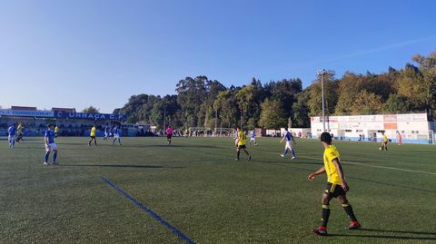 Un momento del partido entre el Urraca y el Vetusta