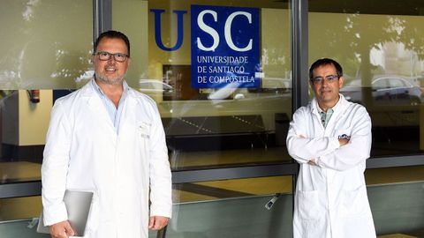 Antonio Salas (derecha) y Francisco Martinón (izquierda), autores del perfil genético más preciso de Galicia.