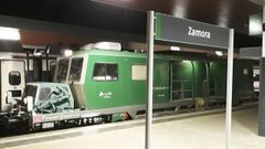 El tren auscultador del ADIF, en la estaci�n de Zamora