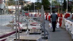 El departamento de�Obras (en la imagen, la intervenci�n de Amor Ruibal ayer) recibi�el pasado a�o 86 quejas