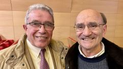 Paco Osuna, que vive en Madrid y est� jubilado, se reencontr� con Ubaldo Rueda, presidente de la Asociaci�n Cultural IES Rosal�a de Castro en la entrega de los Premios San Clemente. 