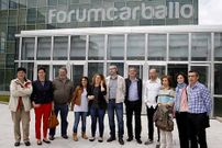 Docentes, organizadores y autoridades, delante del F�rum.