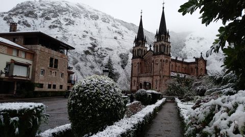 Covadonga nevado