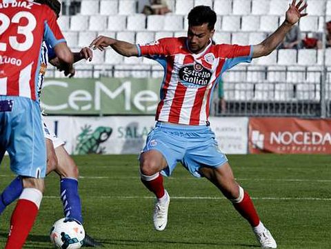 David Prieto, buscando el bal�n el pasado domingo.