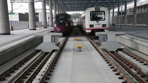 Tramo final de las v�as en su llegada a la nueva estaci�n intermodal de A Coru�a