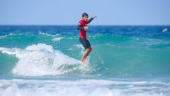 El gijons Nicols Garca Andrade, campen europeo de surf y participante en el mundial de Longboard WSL