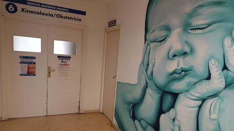 Planta de Xinecolox�a e Obstetricia do Hospital Materno de Ourense.