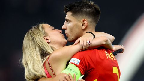 lvaro Morata y Alice Campello, durante la celebracin de la victoria de Espaa en la Eurocopa