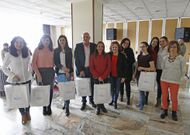 El grupo que ha unido fuerzas para crear Bloggal se reuni� ayer en el Hotel Bah�a. 
