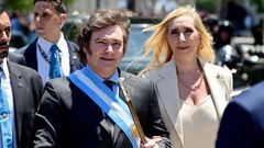 El presidente de Argentina, Javier Milei, junto a su hermana Karina, secretaria general de la Presidencia.