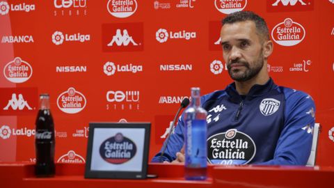 Juanfran, entrenador del Lugo, en la rueda de prensa de ayer, previa al debut ante el Fuenlabrada de maana