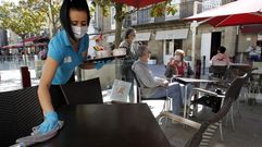 Terrazas en la zona peatonal de Monforte, antes del �ltimo cierre que afecta a la hosteler�a