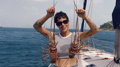 Carmen con las capturas de la cena de Fin de A&ntilde;o del 2024.