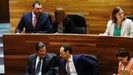 Adri�n Barb�n y Javier Fernandez en el pleno de investidura de la legislatura anterior del gobierno auton�mico socialista, en el a�o 2019.