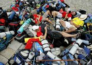 Los grupos numerosos de peregrinos no gastan mucho en los lugares por los que pasan. 