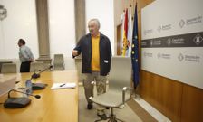 Mosquera, cuando present� en la Diputaci�n su programa de m�nimos para pactar con el PSOE. 