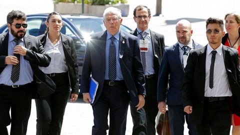 Josep Borrell a su llegada a la reuni�n en Montevideo del Grupo Internacional de Contacto sobre Venezuela
