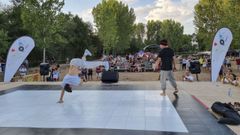 Fotograf�a de archivo de una exhibici�n de break dance