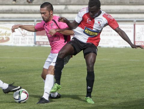 Sylla, con tres goles, es el m�ximo realizador del conjunto vilagarciano en la presente temporada. 