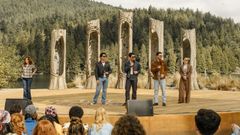 Los Jonas Brothers en una escena de la nueva entrega de  Camp Rock 
