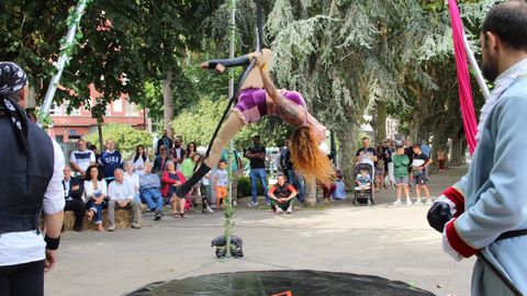 Espectculo durante la presentacin de la feria este lunes.