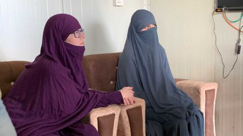 Luna Fernández y Yolanda Martínez, repatriadas desde Siria en el 2023.