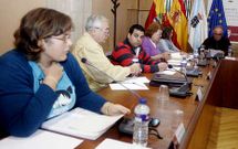 La desconfianza y las acusaciones mutuas caracterizan las relaciones de gobierno y oposici�n.