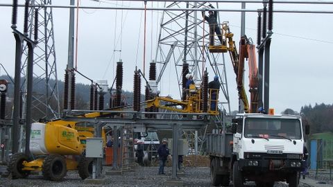 Instalaci&oacute;n de una subestaci&oacute;n fabricada por Elinsa&nbsp;(Grupo Amper)