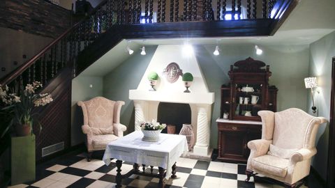 Casa arte dec de Conturiz, reformada por Maqueira para vivir en los 40