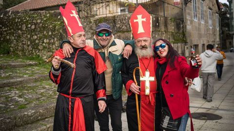 Fiesta en el barrio pobrense de A Covecha en Nochebuena.