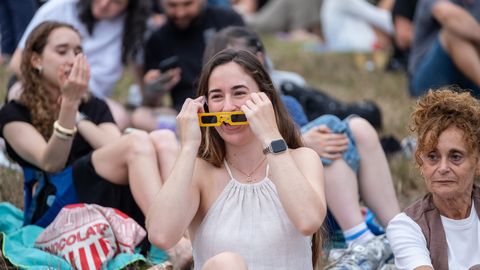Eclipse total en Asturias desde el Parque de los Pericones, en Gij�n