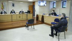 El exjefe de la Polic�a Local de Padr�n, Francisco Javier Abeij�n, en el juicio celebrado en la secci�n compostelana de la Audiencia Provincial