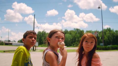 �The Florida Project�, del ganador del �scar, Sean Baker, retrata los barrios bajos de Estados Unidos desde la perspectiva de los ni�os.