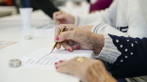 Foto de archivo de actividades en la Asociacin de Familiares de Enfermos de Alzhimer de Ourense.