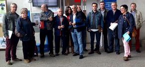 Parte del grupo de directores que ayer registraron en Lugo las autodeclaraciones en el registro.